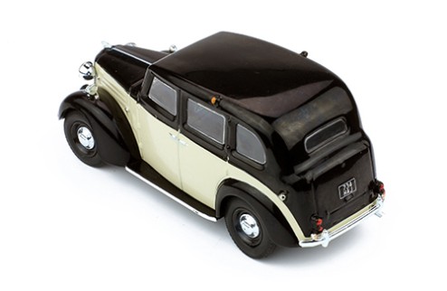 AUSTIN FX3 1954 Black and Beige