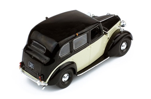 AUSTIN FX3 1954 Black and Beige