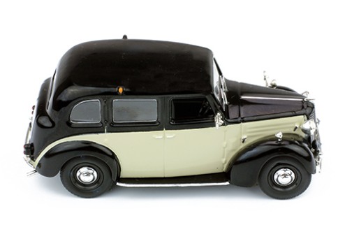 AUSTIN FX3 1954 Black and Beige