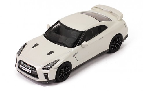 NISSAN GT-R 2017 Pearl White