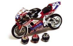 SUZUKI GSX-R C.GUYOT-S.SCARNATO-N.DUSSAUGE winner LE MANS 2001
