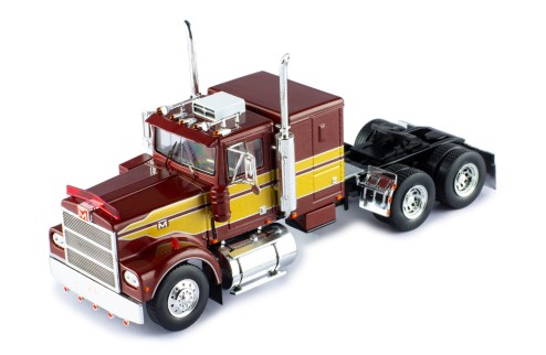 MARMON CHDT 1980 Metallic Red 