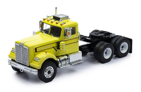 WHITE WESTERN STAR 4864 1970 Yellow