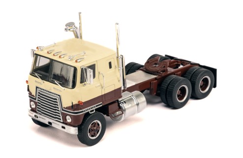 INTERNATIONAL Transtar COE 1965 Beige