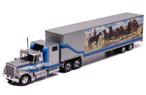 GMC General 1980 with trailer 