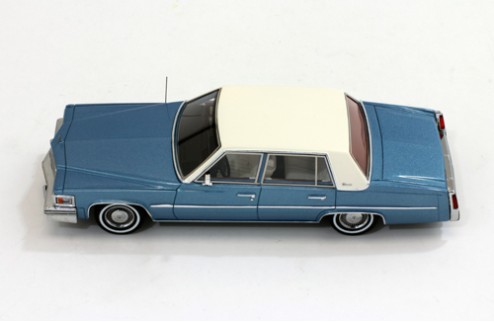 CADILLAC Deville Sedan - Light Blue - 1977