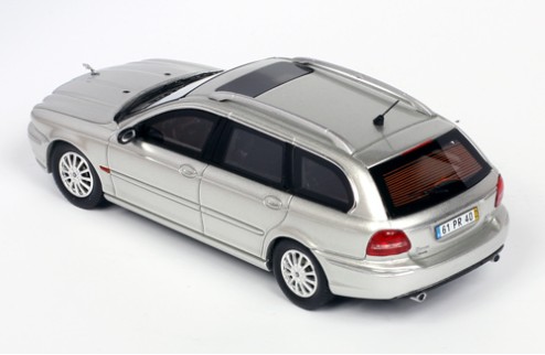 JAGUAR X-Type Wagon Silver 2004