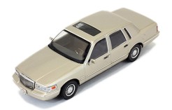 Lincoln Town Car - Champagne - 1996