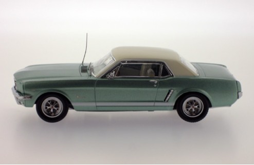 Ford Mustang - Metallic Green - 1965