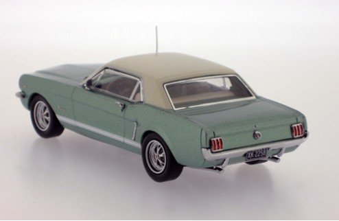 Ford Mustang - Metallic Green - 1965