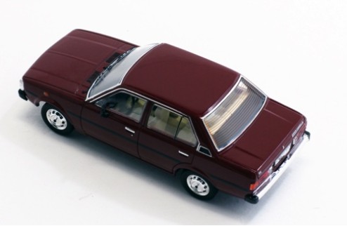 Toyota Corolla E70 - Wine Red - 1979