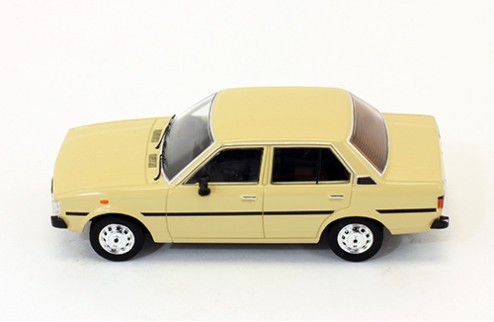 Toyota Corolla E70 - Beige - 1979