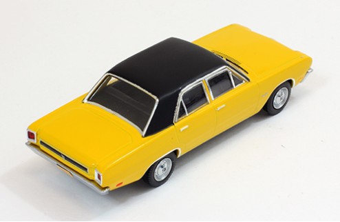 DODGE DART Gran Sedan - Yellow W/ Black Roof - 1976