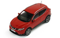 NISSAN Qashqai - Red - 2014