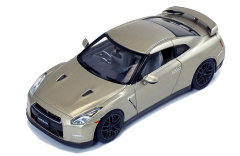 NISSAN GT-R 45th Anniversary - Gold - 2015